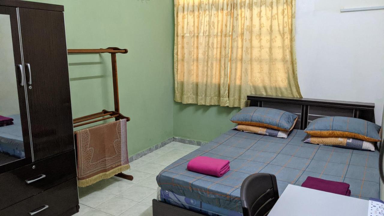 Homestay Budget Lenggong Kampong Ulu Jepai Екстер'єр фото
